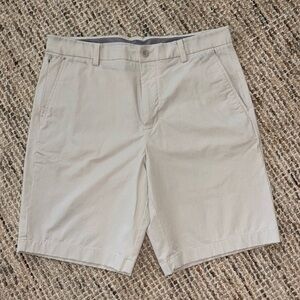 Vineyard Vines Cream Flat Front Shorts Casual Style